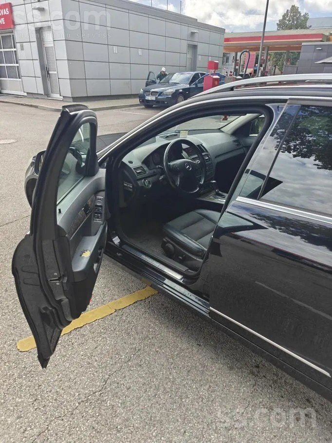 Mercedes-Benz C200 2008 photo 2