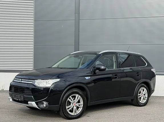 Mitsubishi Outlander 2015 photo 2