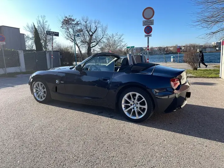 BMW Z4 2006 photo 2