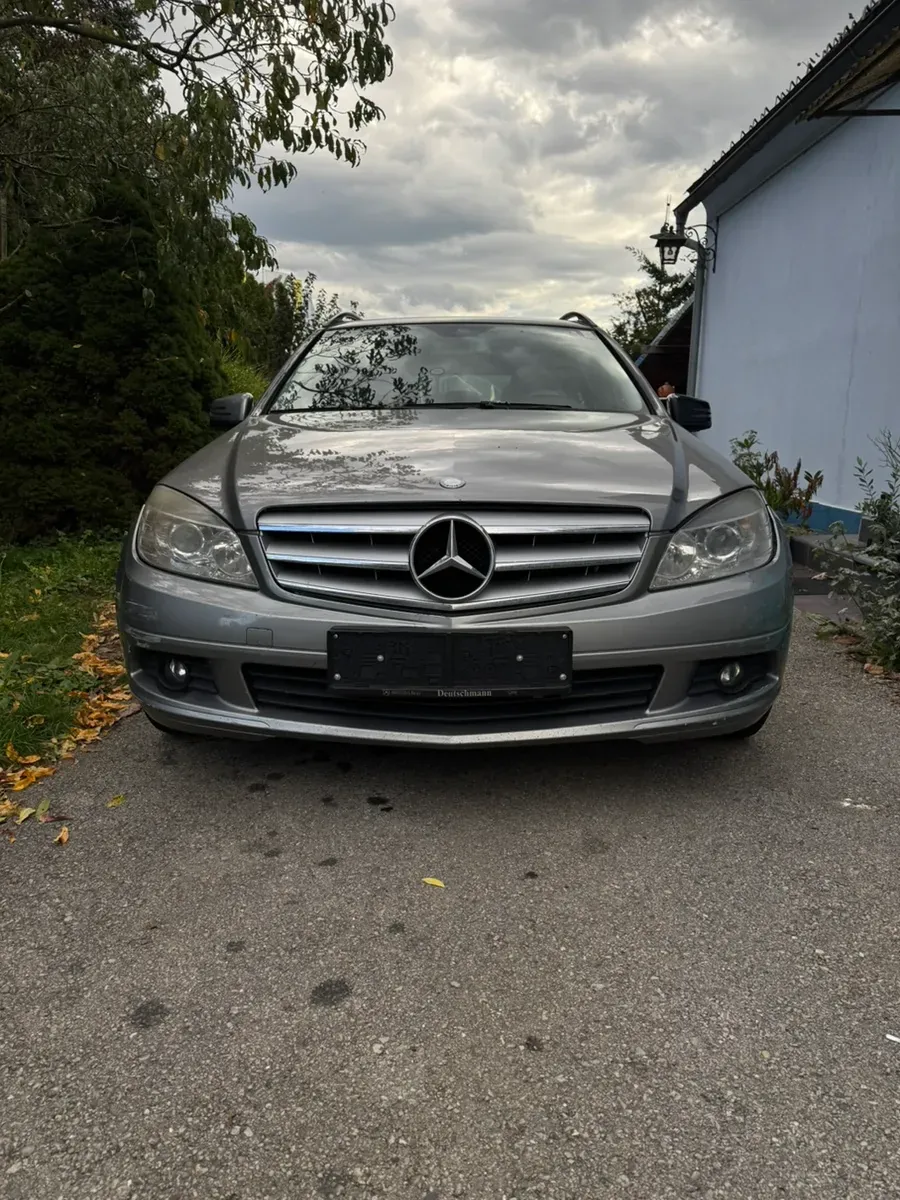 Mercedes-Benz C-Class 2009 photo 2