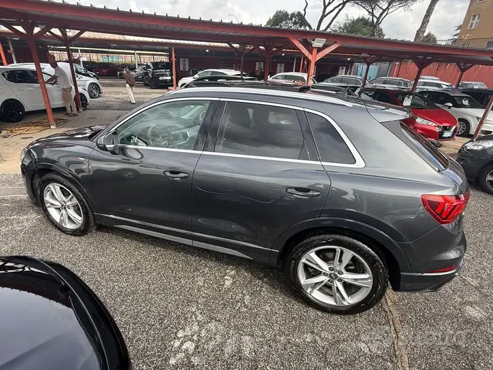 Audi Q3 2019 photo 4