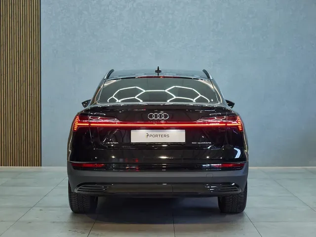 Audi E-Tron 2020 photo 3