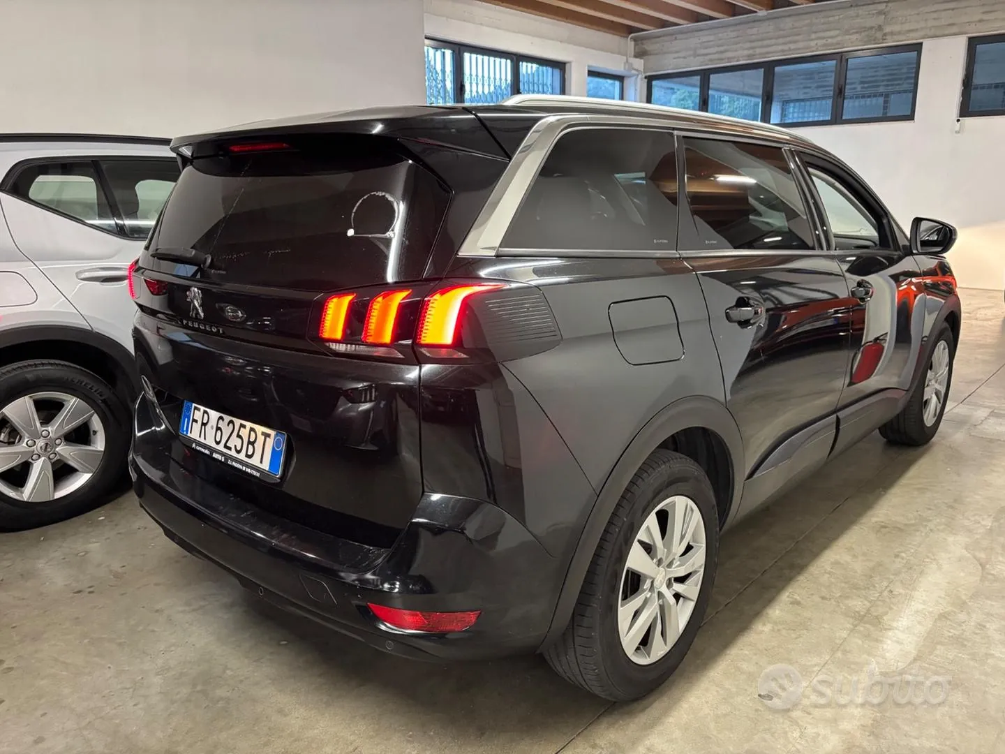 Peugeot 5008 2018 photo 4