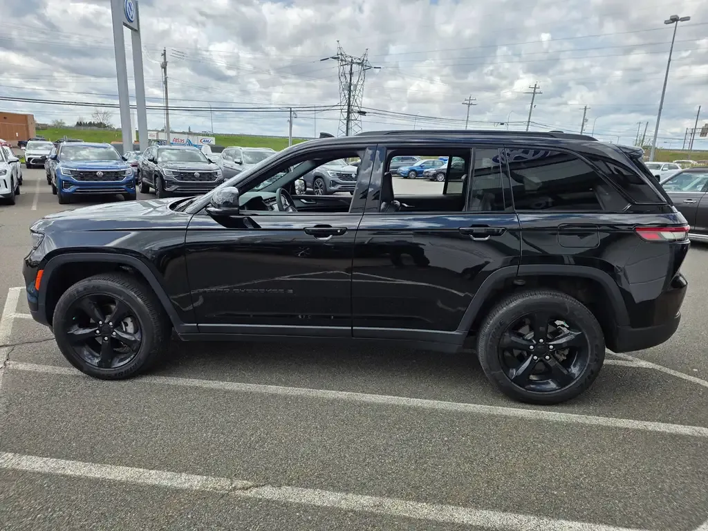 Jeep Grand Cherokee 2025 photo 4