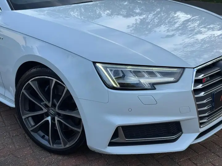 Audi S4 Avant 2018 photo 5