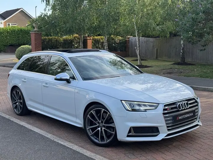 Audi S4 Avant