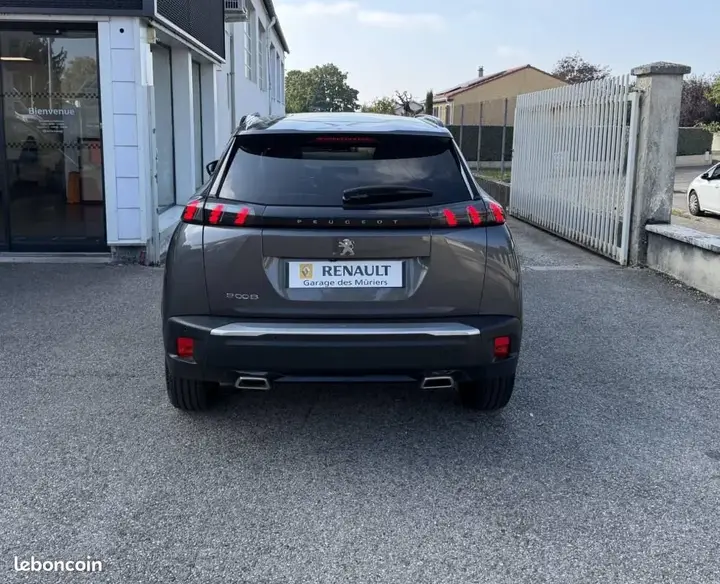 Peugeot 2008 2023 photo 5