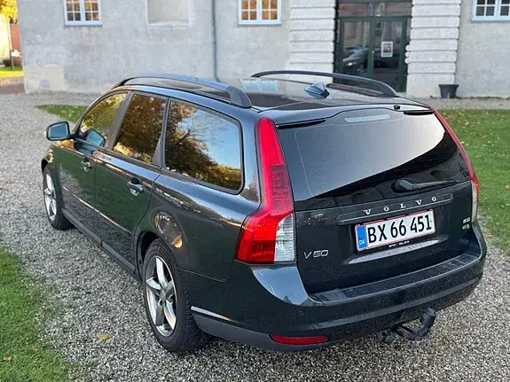 Volvo V50 2010 photo 4