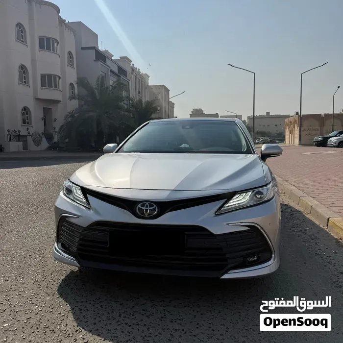 Toyota Camry 2022 photo 2