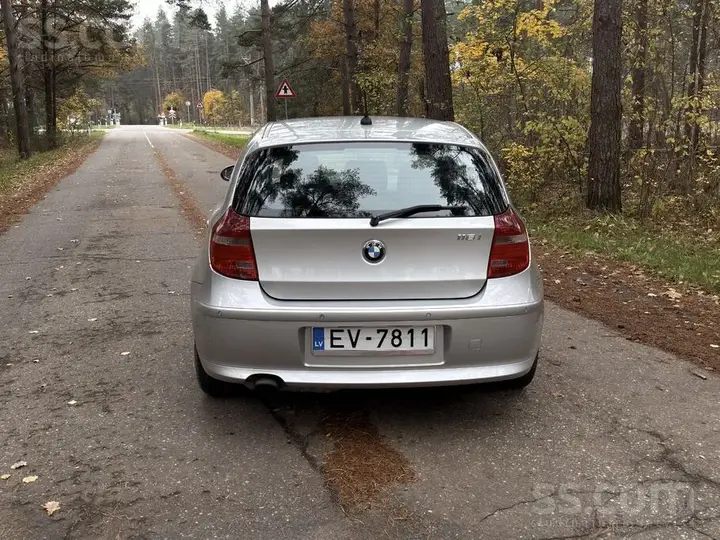 BMW 116 2009 photo 4