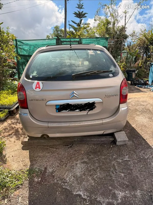 Citroen Xsara Picasso 2004 photo 2
