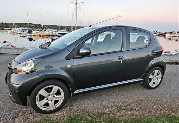 Toyota Aygo 2008 photo 2
