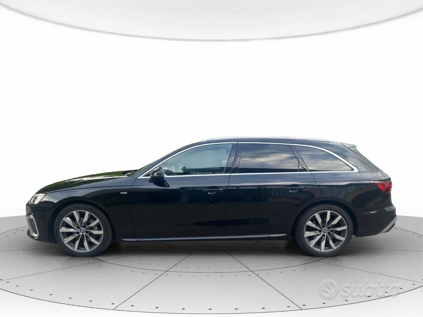 Audi A4 Avant 2023 photo 2