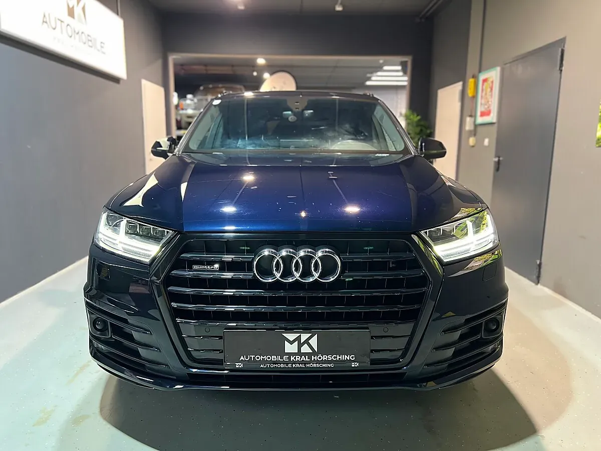 Audi Q7 2016 photo 2
