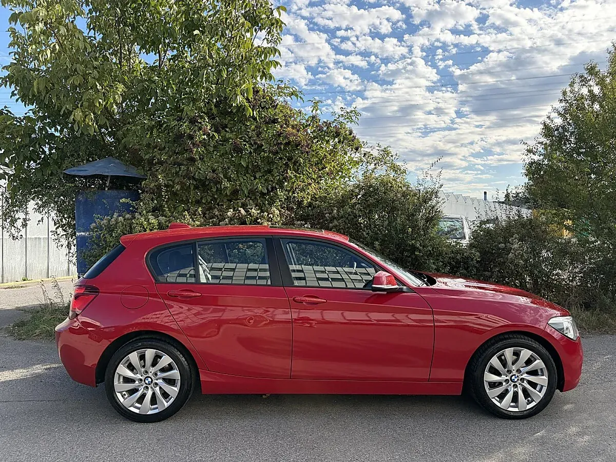 BMW 1 Series 2013 photo 2