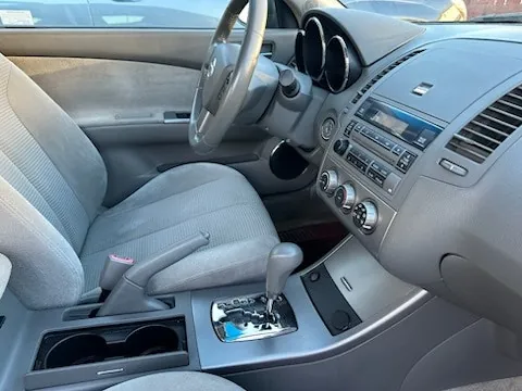 Nissan Altima 2005 photo 4
