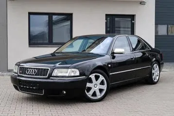 Audi S8 2000 photo 2