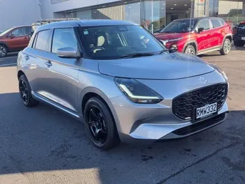 Suzuki Swift 2025 photo 2