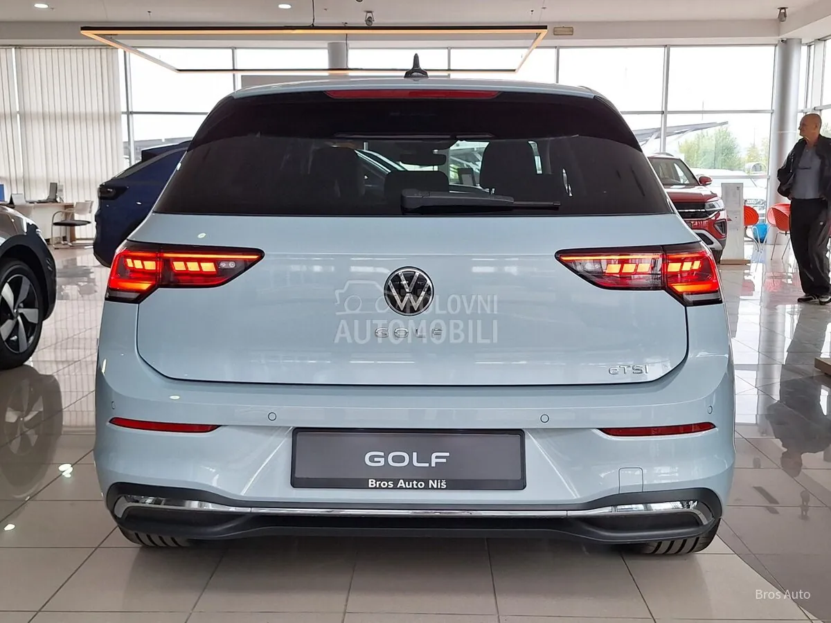 Volkswagen Golf 2026 photo 5