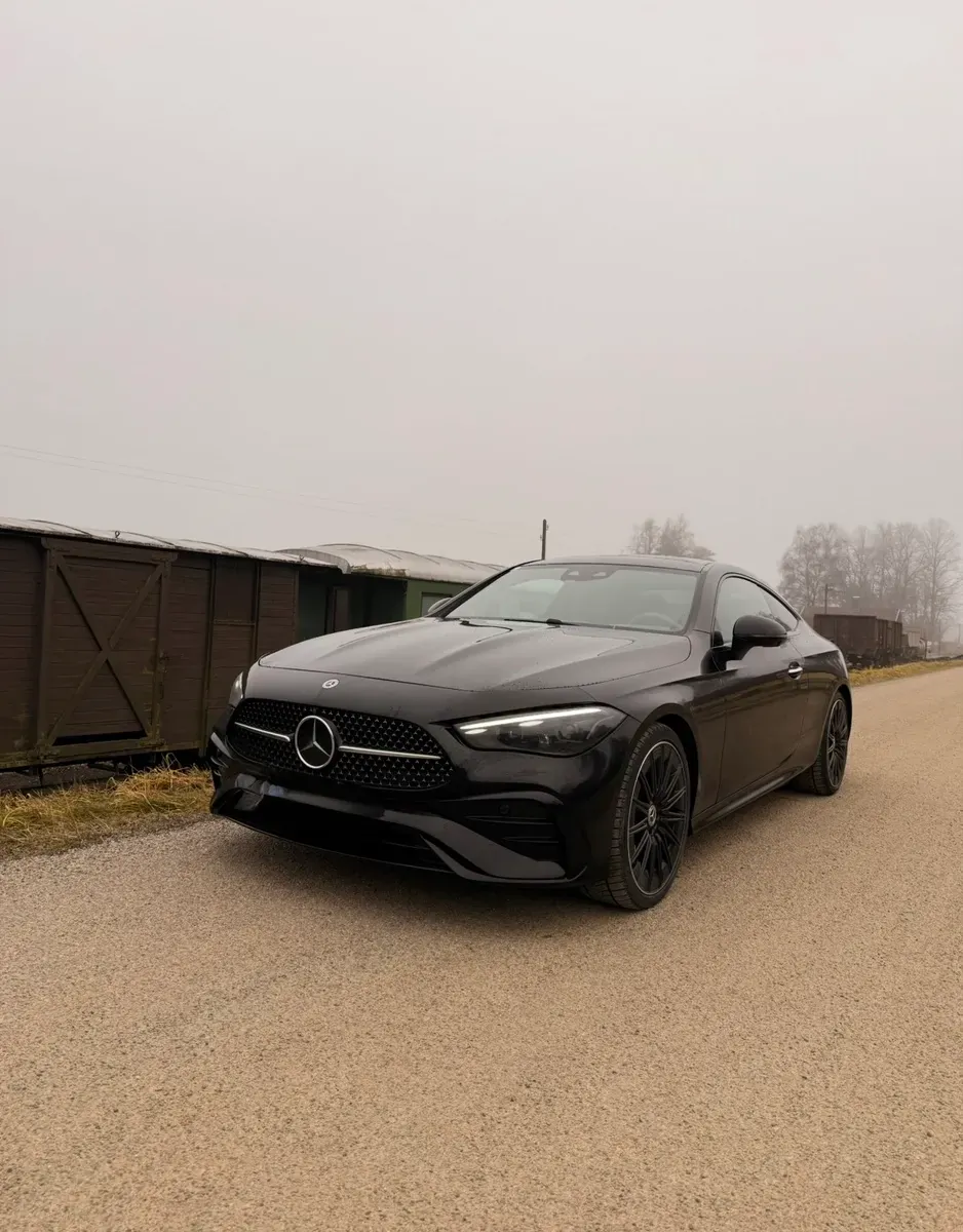Mercedes-Benz Cle Class 2024 photo 2