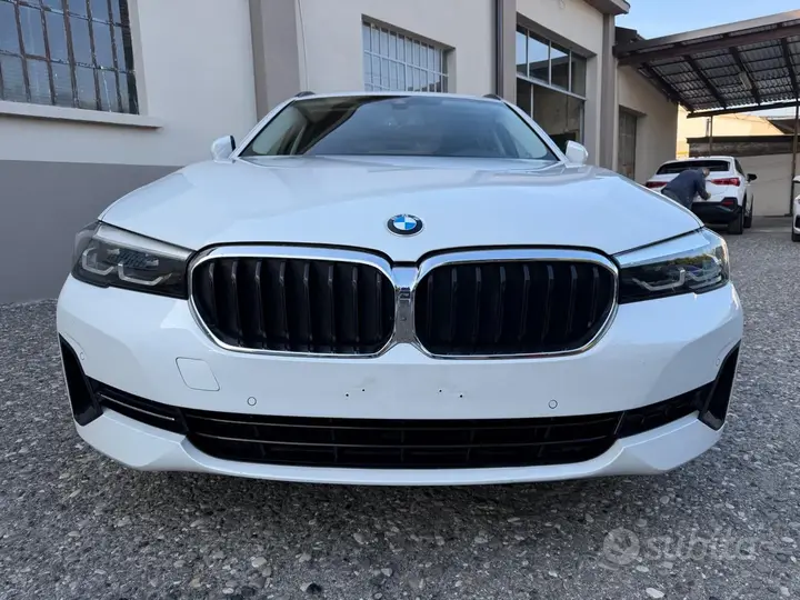 BMW 520D 2022 photo 2