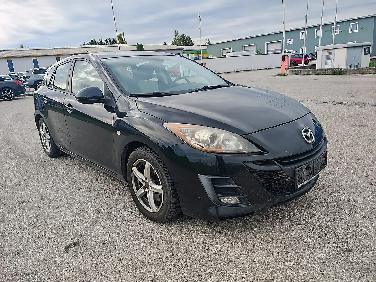 Mazda Mazda3 2010 photo 2