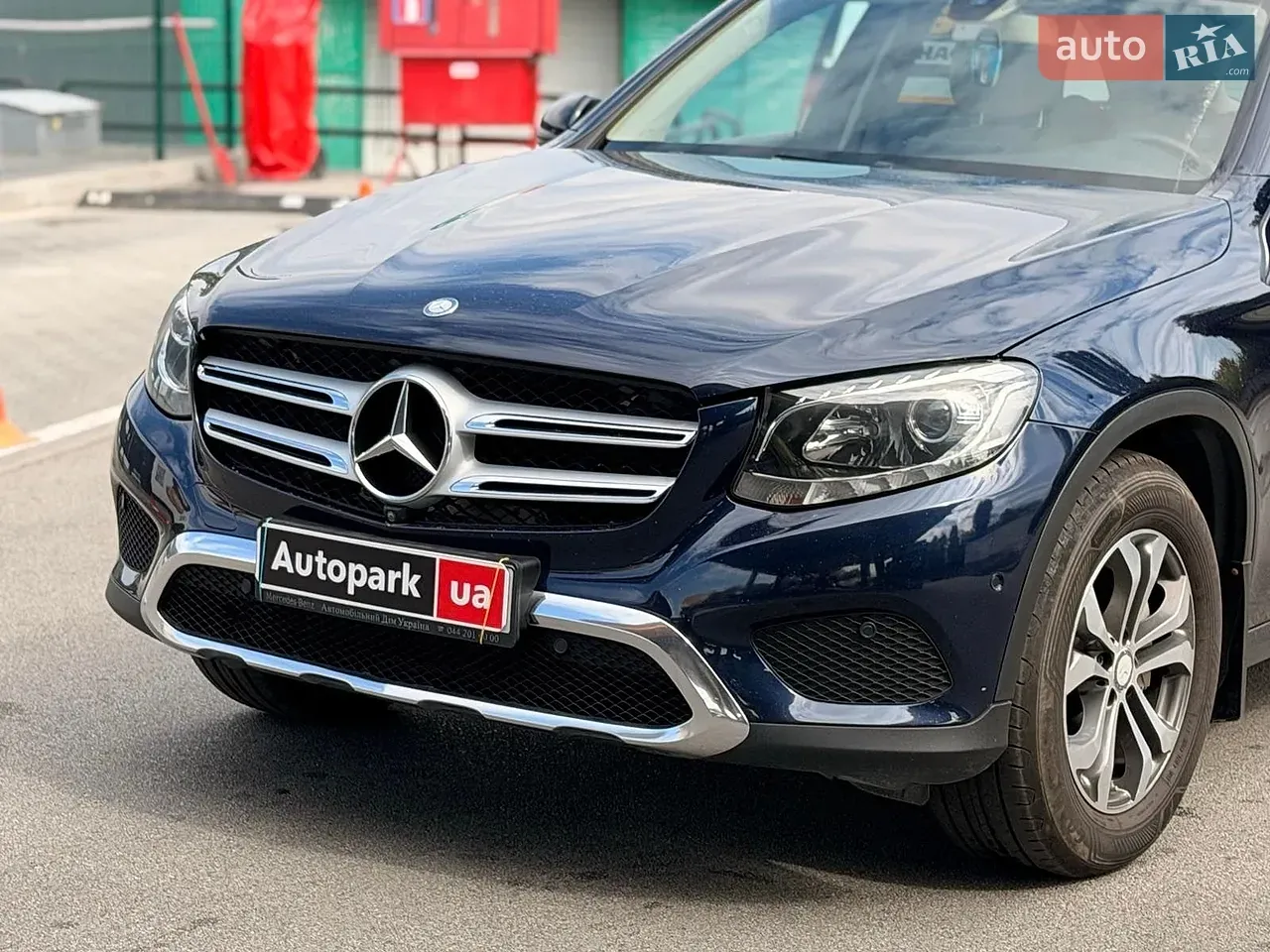 Mercedes-Benz Glc-Class 2016 photo 2