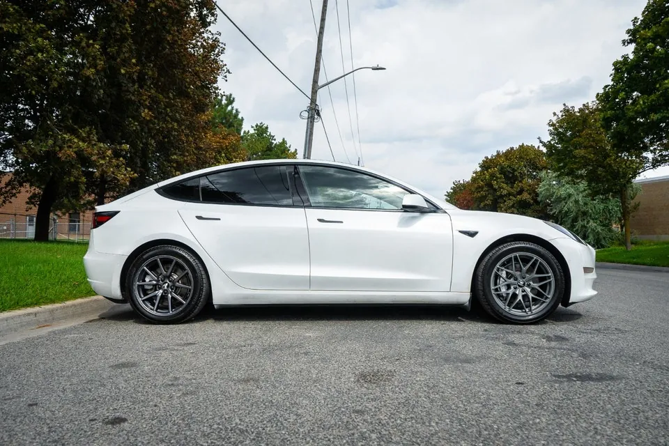 Tesla Model 3 2021 photo 4