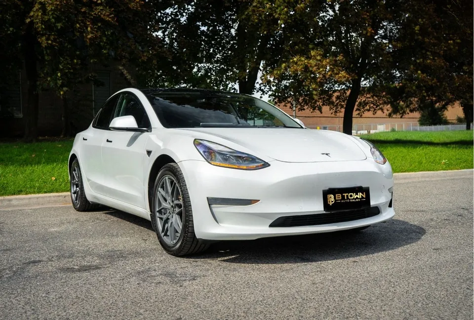 Tesla Model 3 2021 photo 3