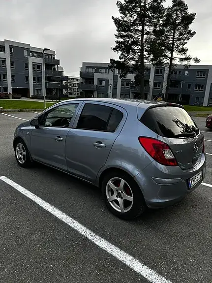 Opel Corsa 2010 photo 3