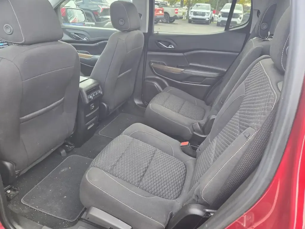 GMC Acadia 2019 photo 2