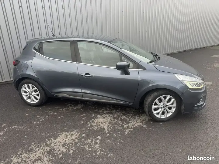 Renault Clio 2017 photo 3