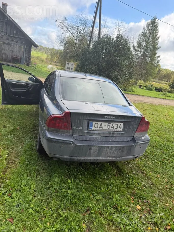 Volvo S60 2005 photo 2