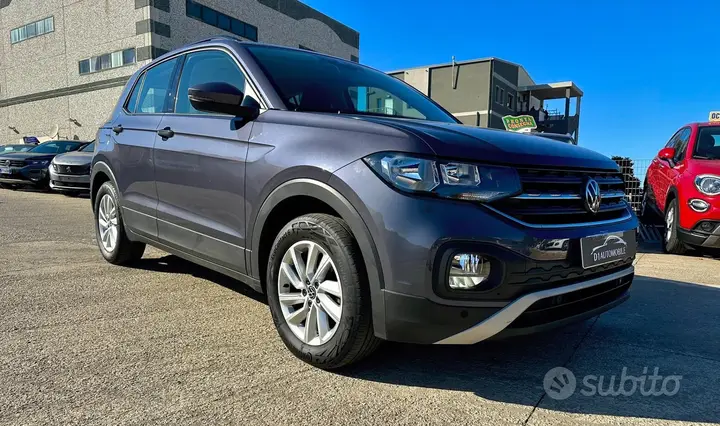 Volkswagen T-Cross 2023 photo 2