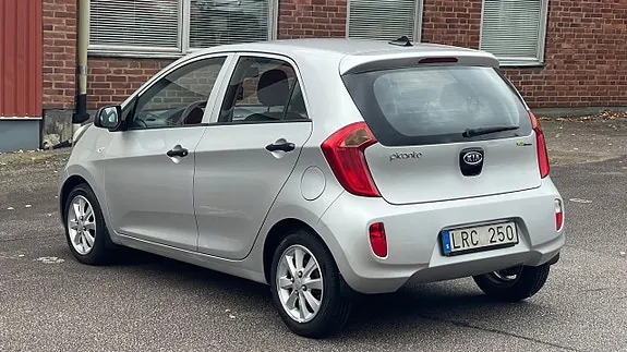 Kia Picanto 2012 photo 3