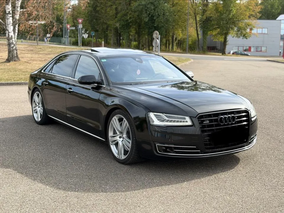 Audi A8