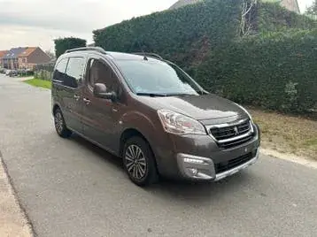 Peugeot Partner 2018 photo 2