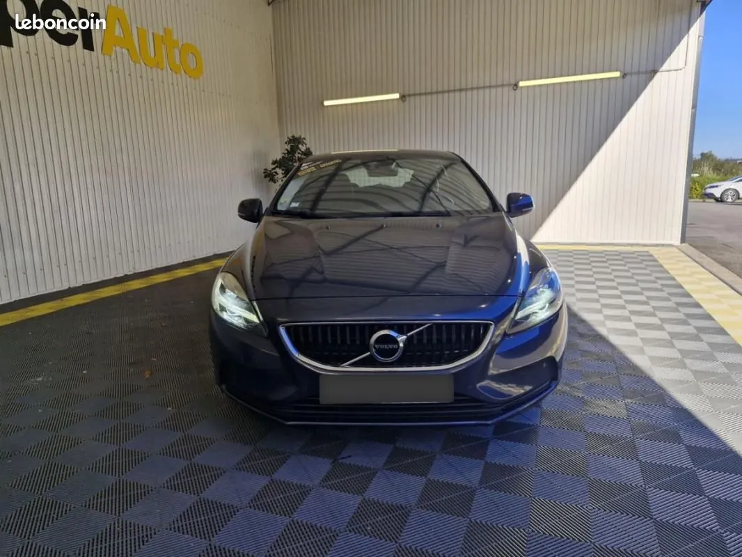 Volvo V40 2016 photo 2