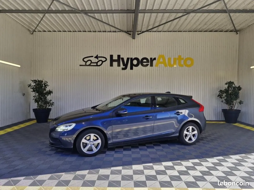 Volvo V40