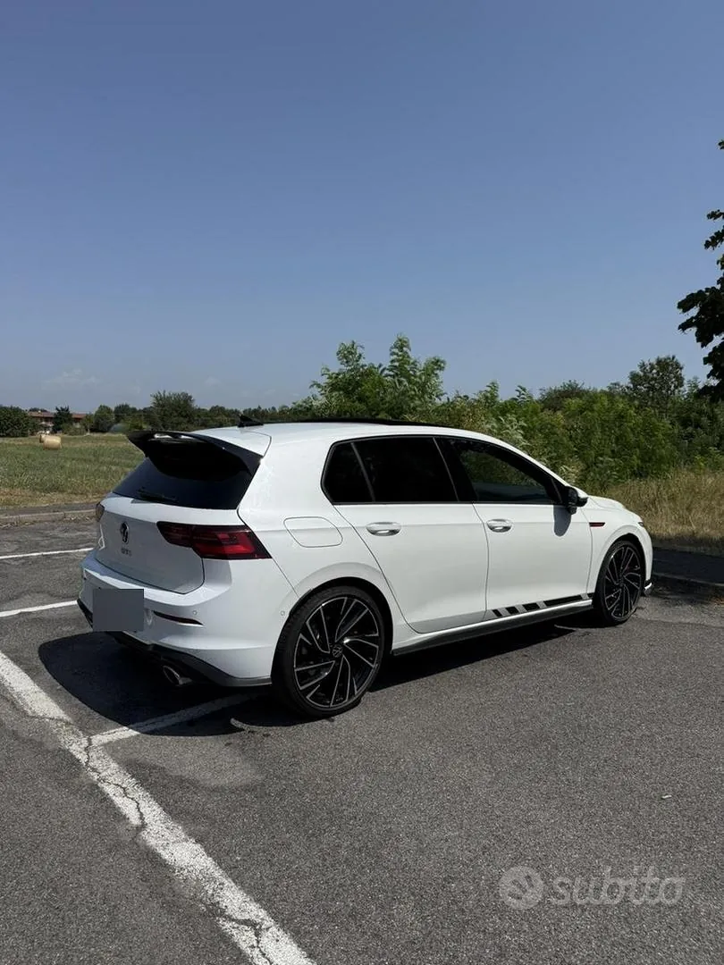 Volkswagen Golf 2021 photo 2