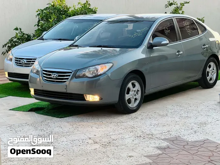 Hyundai Avante 2010 photo 2