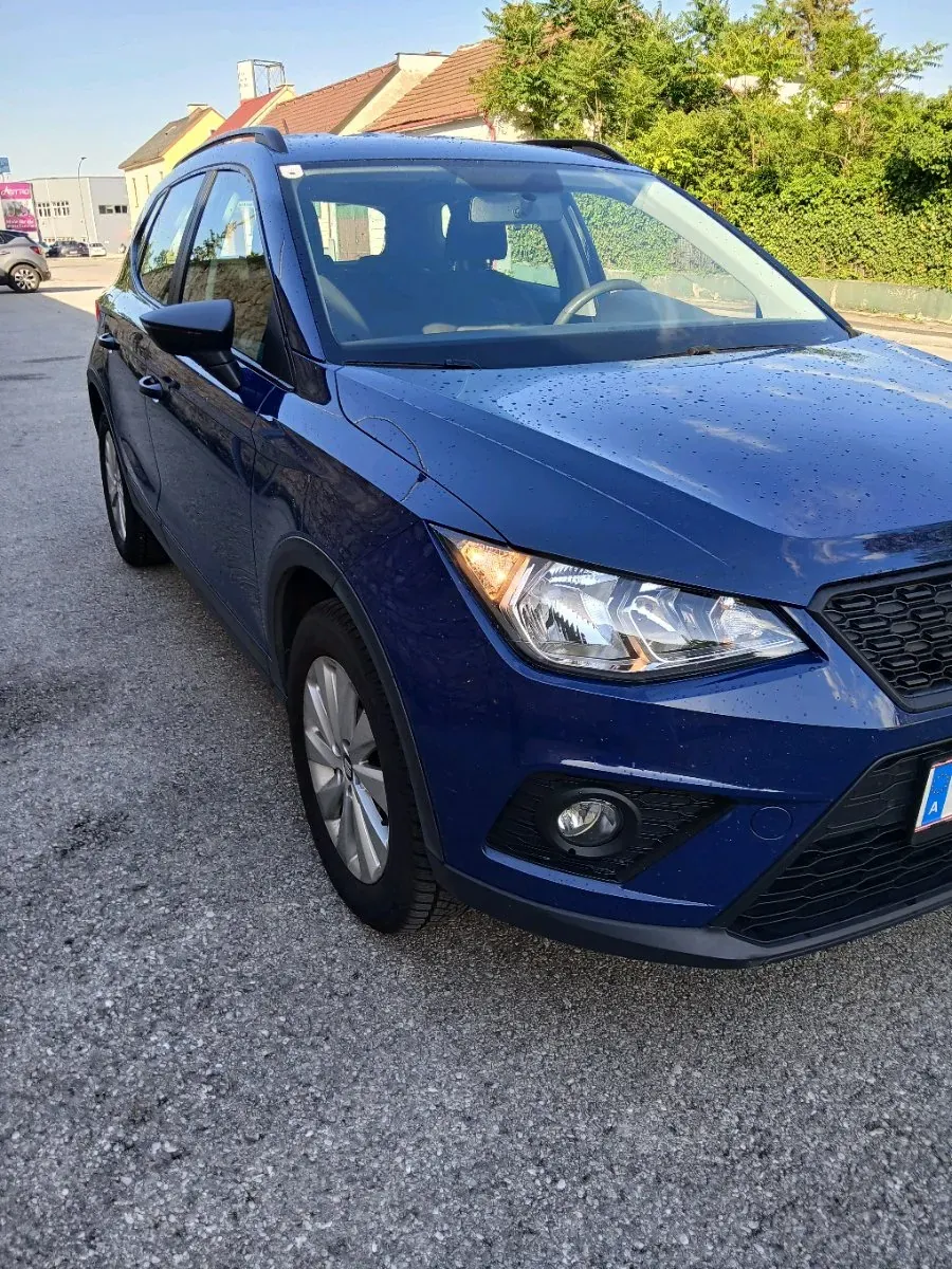 Seat Arona 2018 photo 2