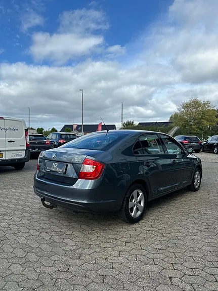 Skoda Rapid 2015 photo 4