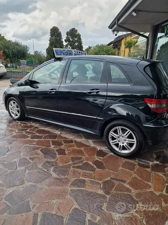 Mercedes-Benz B 200 2007 photo 3
