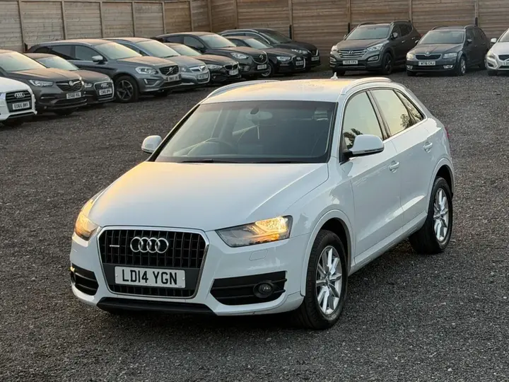 Audi Q3 2014 photo 3