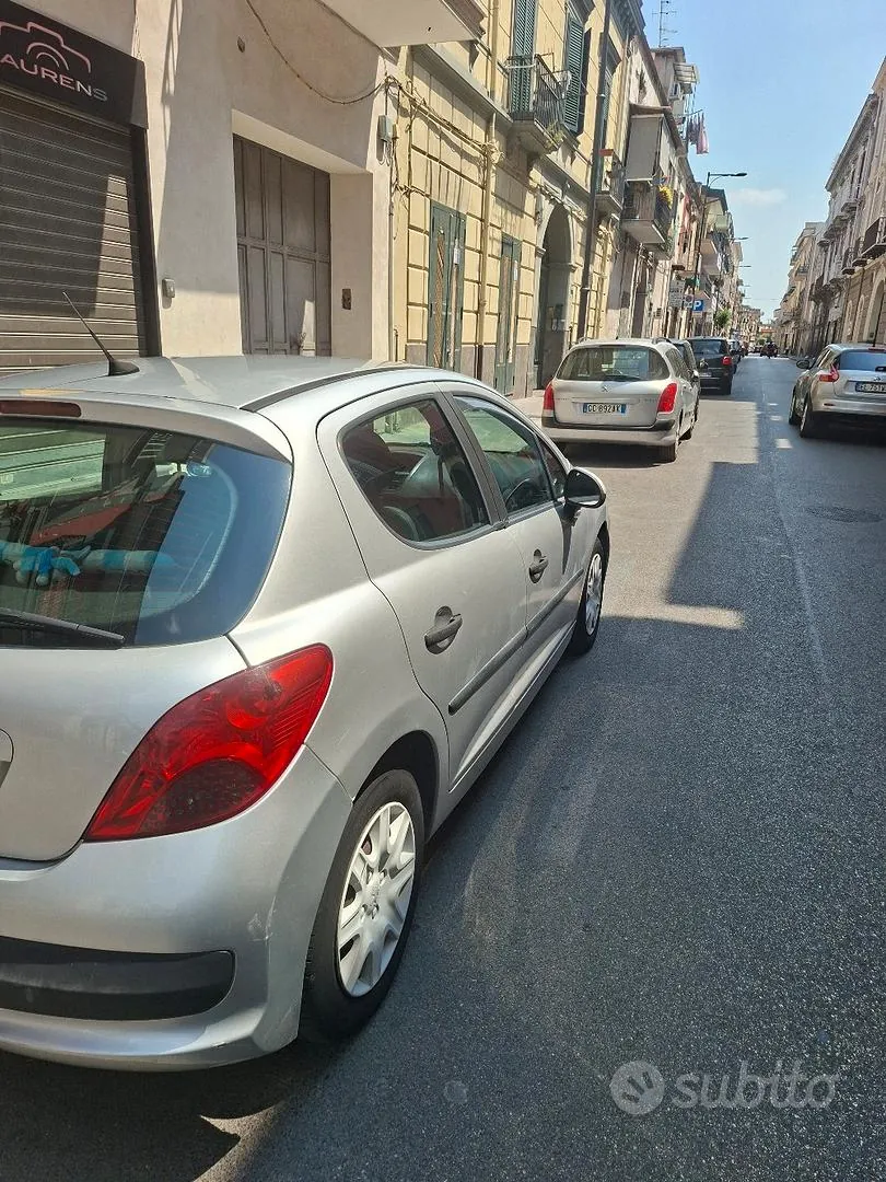 Peugeot 207 2007 photo 4