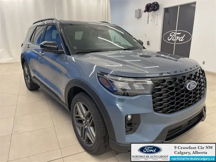 Ford Explorer 2026 photo 4