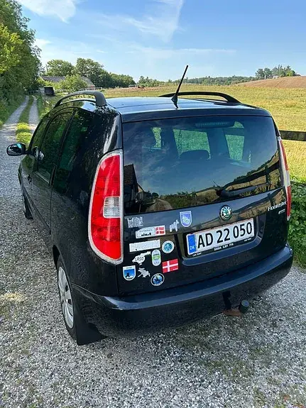 Skoda Roomster 2013 photo 2