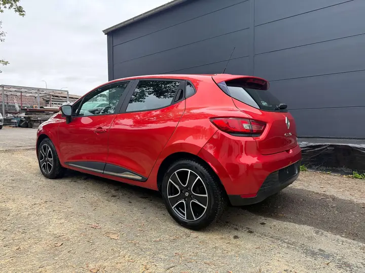 Renault Clio 2015 photo 3