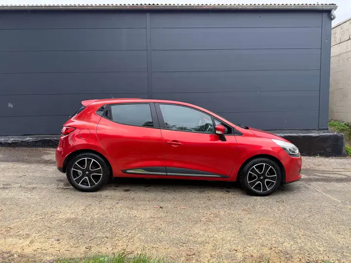 Renault Clio 2015 photo 5